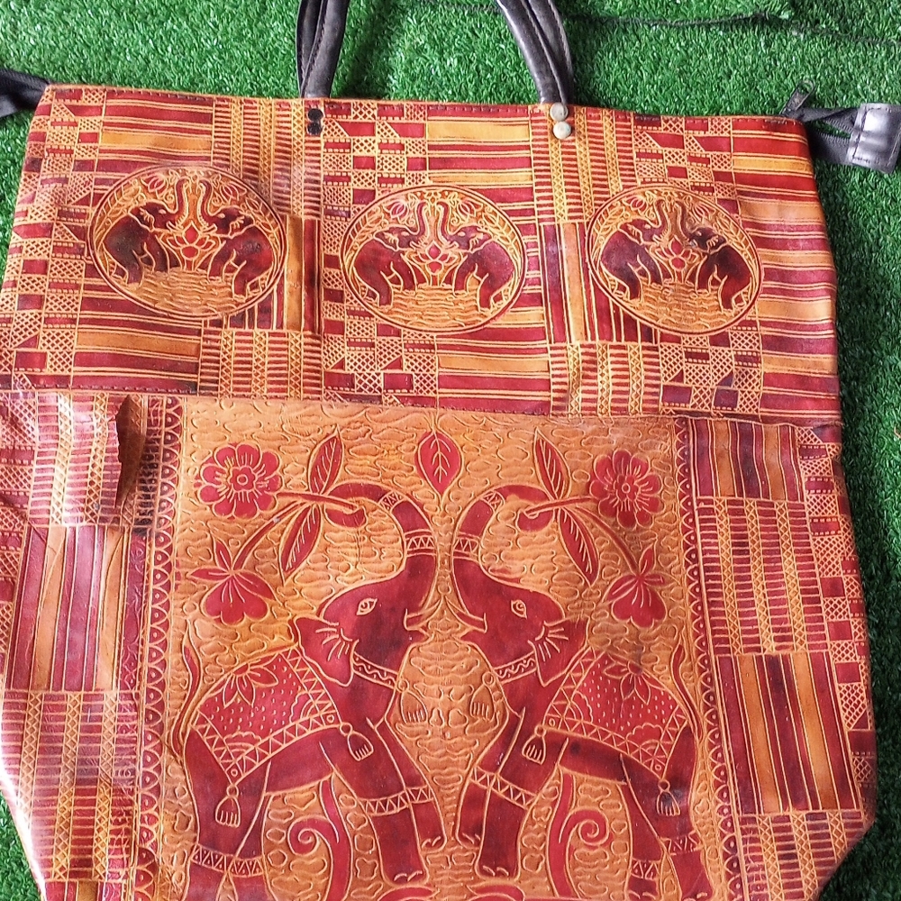 🔖Leather Hand-Etched Tote Bag